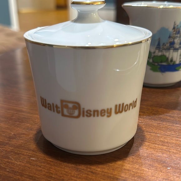 Vintage Walt Disney World Castle Design Cream and Sugar Set - Picture 5 of 10